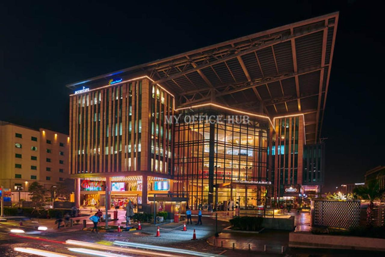 Hotel Golden Bliss At New Delhi International Airport 外观 照片